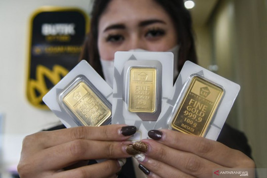 Harga emas naik tipis di sesi Asia usai komentar "hawkish" ketua Fed