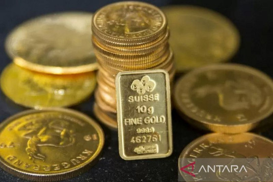 Emas sentuh 2.000 dolar di Asia karena perang Rusia-Ukraina berlanjut