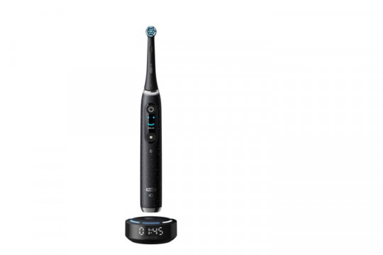Oral-B® brings a new reality to oral care with ground-breaking AI integrated device at Mobile World Congress 2022